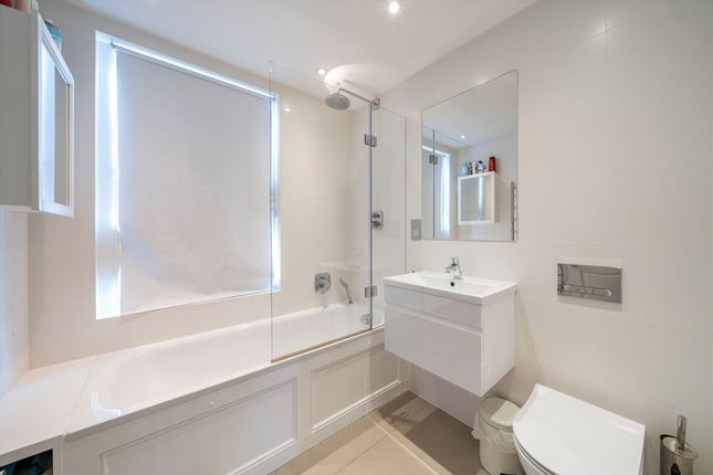 Upper Flat, 6, Redfield Lane, London photo 4