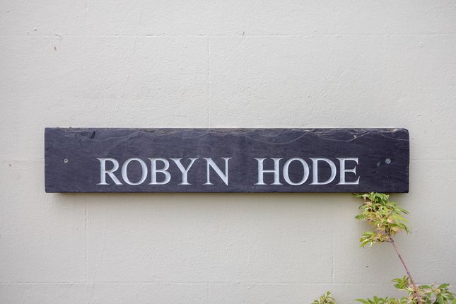 Robyn Hode, 249 , Pagham Road, Pagham, Bognor Regis, West Sussex photo 2