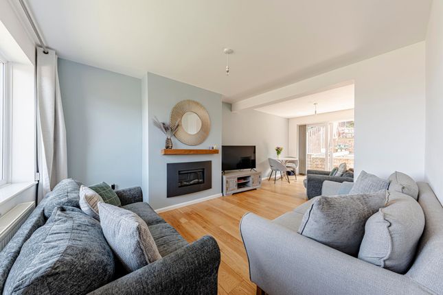 Living Room/Dining Room (1)