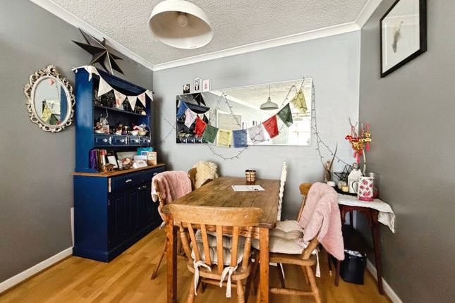 Flat 4, Victoria House, 4, Albert Road, Windsor photo 3