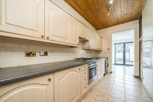 86, Bertram Road, London photo 3