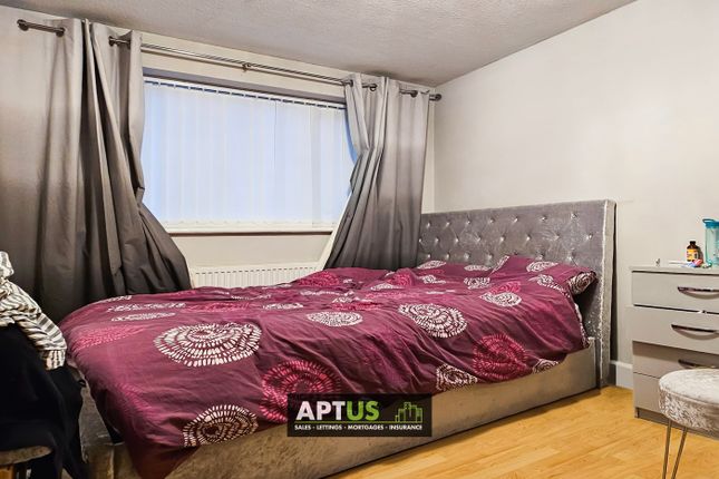 Town house for sale in High Street, Chalvey, Slough