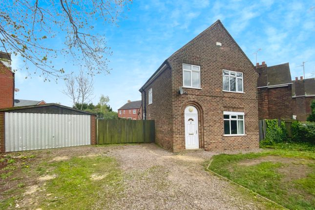 Thumbnail Detached house for sale in Springfield Road, Grantham