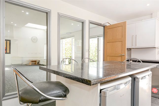Flat for sale in Beulah Road, Walthamstow, London