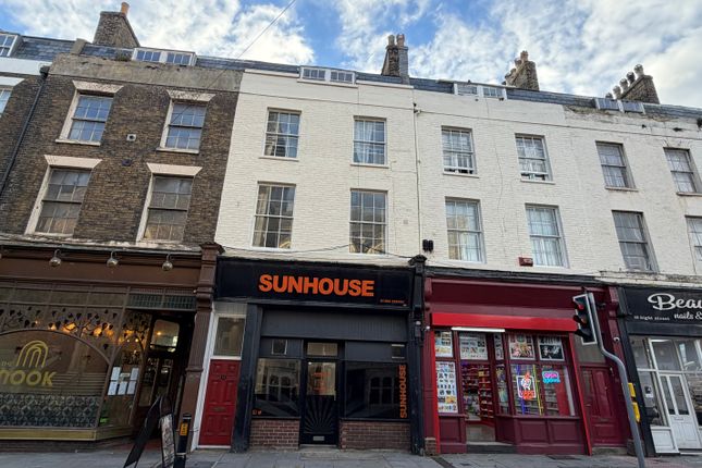 1-bed flat on Dover, £700/mo