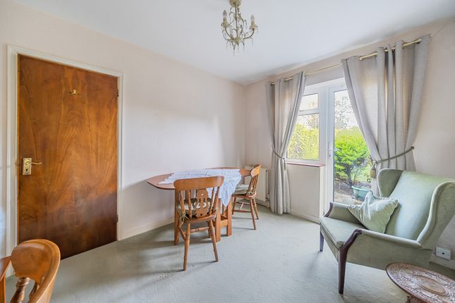 1, Chigwell Hurst Court, Pinner photo 3