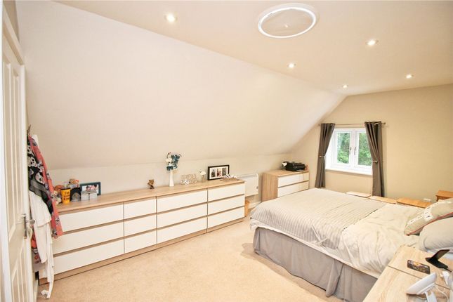 Flat 8, Red Lion House, Snodland photo 4