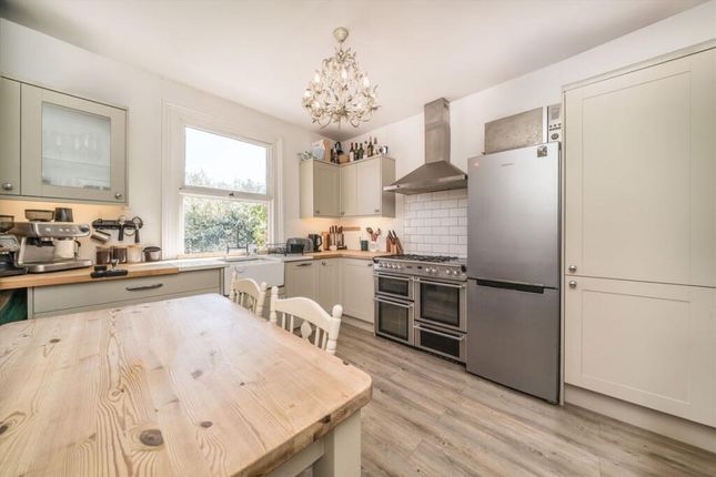84b,, Portsmouth Road, Surbiton photo 4