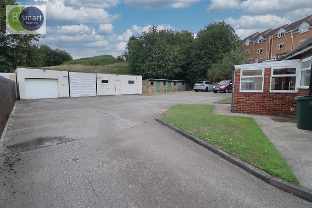 Spruce Lodge, West Road, Mexborough photo 4