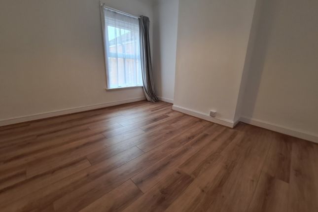 Terraced house to rent in Malmesbury Road, Southampton