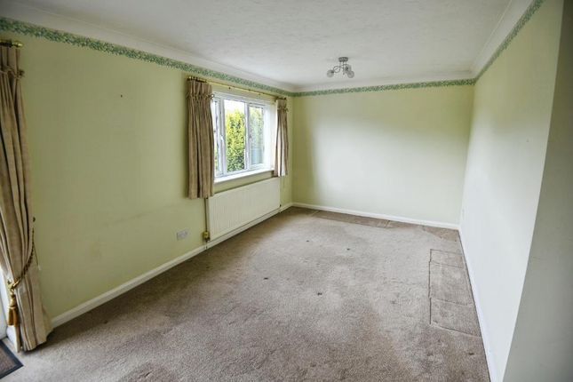 19, St Edmunds Drive, Wisbech photo 4