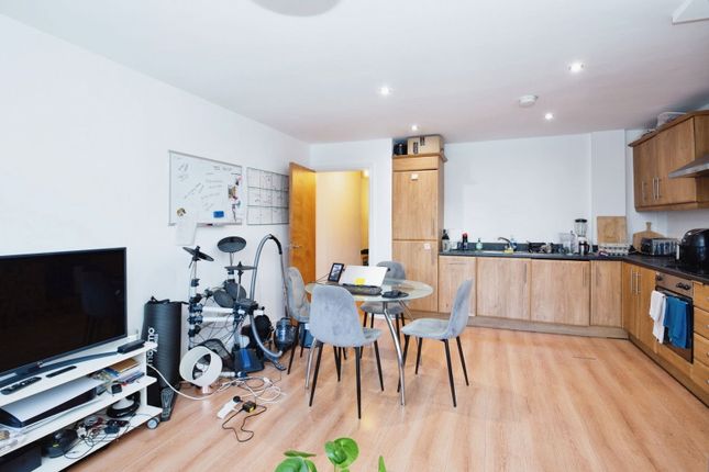 Apartment 8, 2 Southern Street, Manchester photo 4