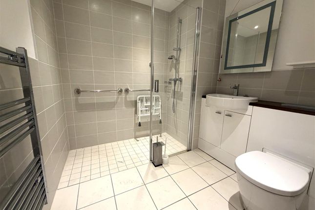 Flat 20, 1, Moorfield Road, Uxbridge photo 4
