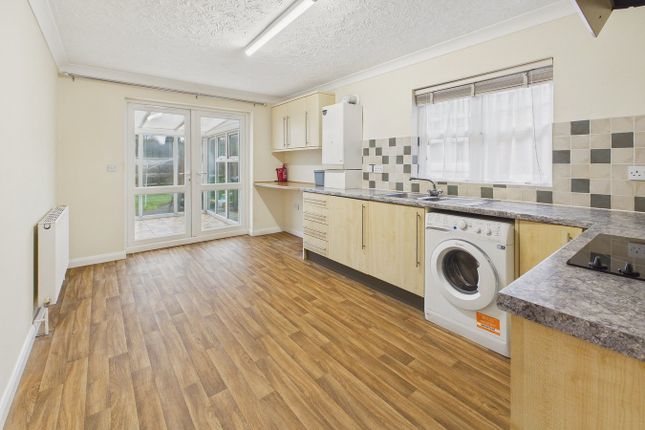 12, Whetstone Way, Wisbech photo 2