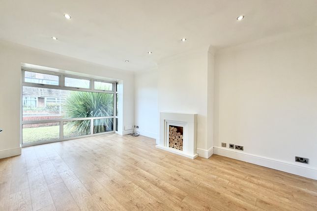 25, Fordstone Avenue, Preesall photo 2