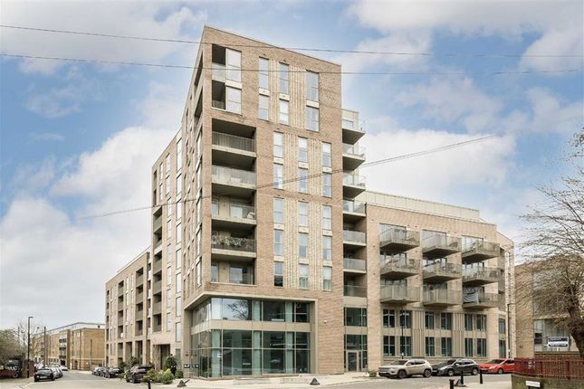 Thumbnail Flat for sale in Goodwood Road, London