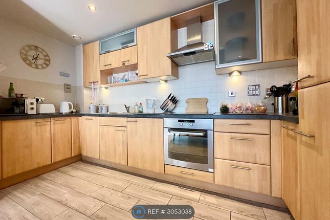 Baltic Apartments Western Gateway, London photo 5