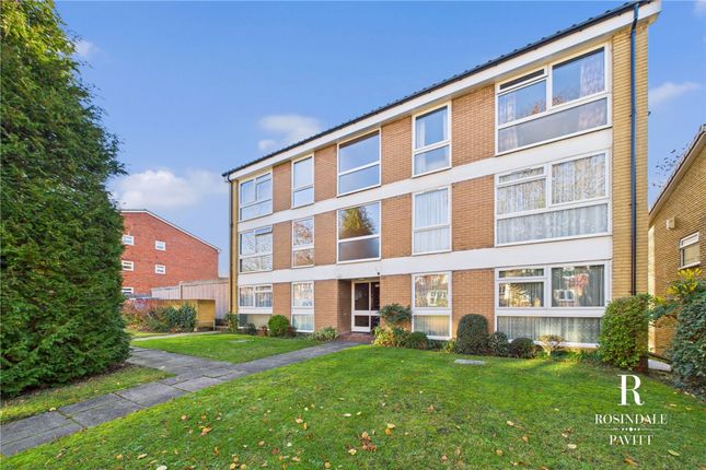 1-bed house on Flat 4, 5 Brambledown Road, Wallington, £215,000