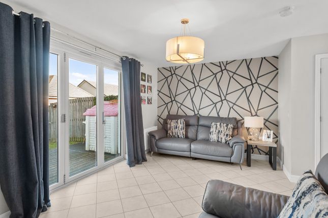 20 Skelton Park, Denny, Falkirk photo 2