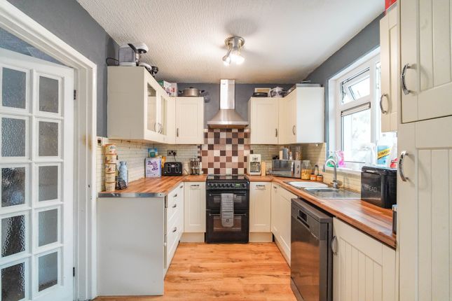 56, Mount Avenue, Lancaster photo 4