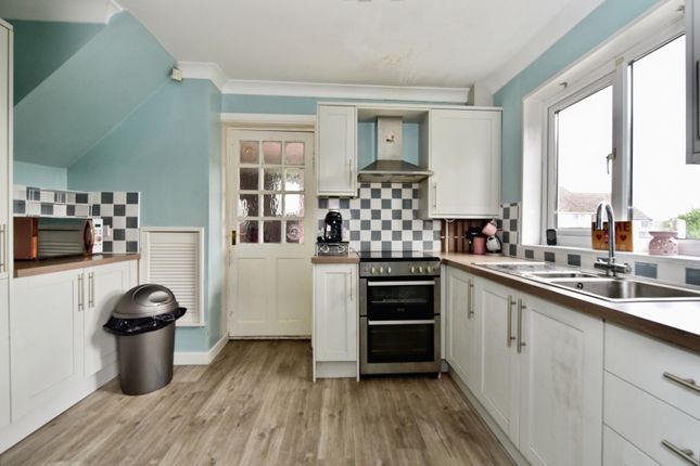 69, Grimsell Crescent, Sheffield photo 4