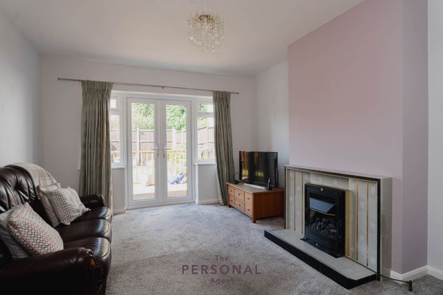 4, Dalewood Gardens, Worcester Park photo 2