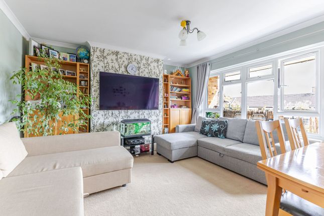 21 Pollards, Rickmansworth photo 2