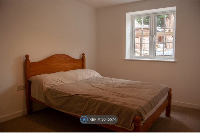 Flat, Long Street, Wotton-Under-Edge photo 5