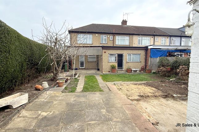 11, Berkley Avenue, Waltham Cross photo 3