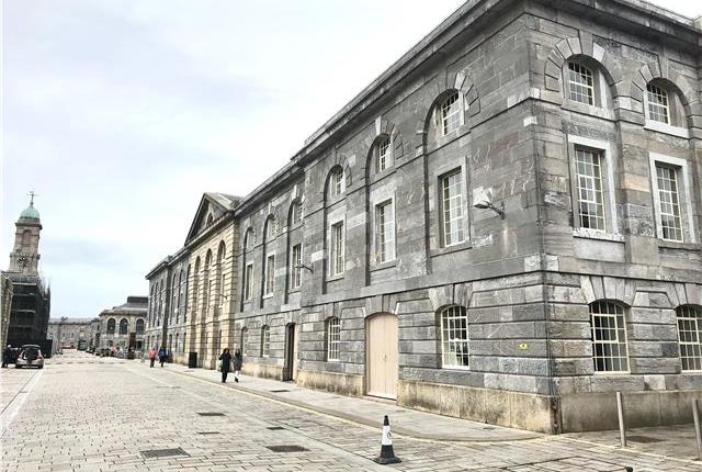 Retail premises to let in Royal William Yard, Plymouth, Devon