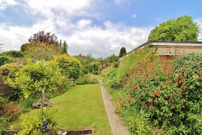 16, Oakdown Road, Fareham photo 2