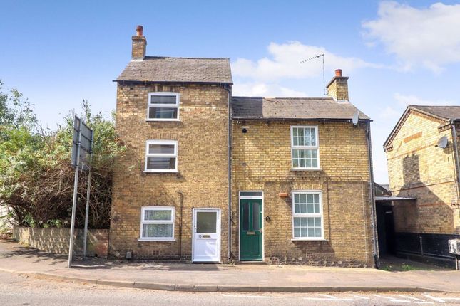 Thumbnail Semi-detached house to rent in St. Johns Street, Huntingdon