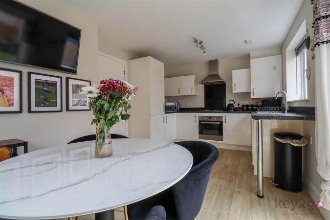 19, Ruby Lane, Sheffield photo 4