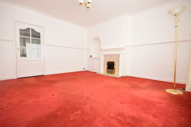 76 Low Waters Road, Hamilton photo 2