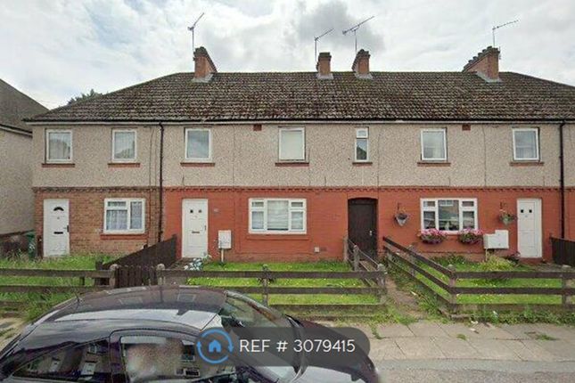 4-bed terraced on Coventry, £1,350/mo