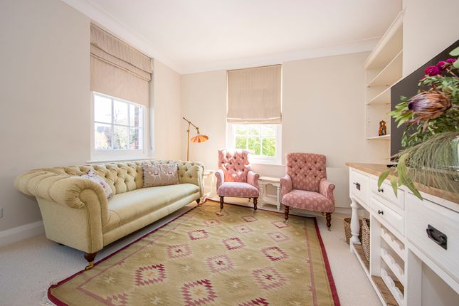 Flat 15, Lower Park, 54, Putney Hill, London photo 2