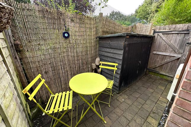 Guildford Road, Aldershot photo 3