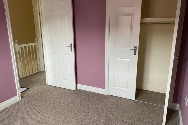 End terrace house to rent in Leaconfield Drive, Quedgeley, Gloucester