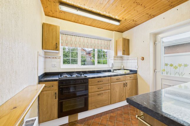 7, Brocket Close, STOURPORT-ON-SEVERN photo 4