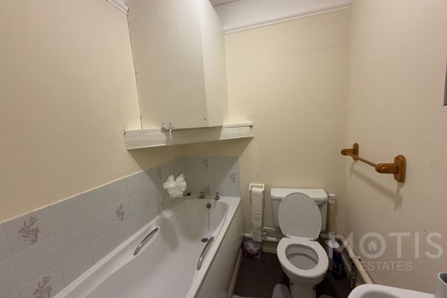3, George Lane, Folkestone photo 5