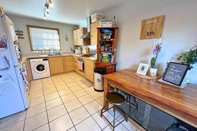 8, Jasmine Way, Wragby photo 4