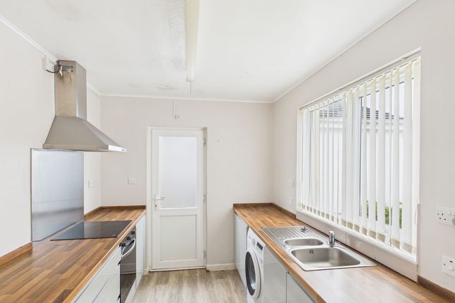 10, Lidden Crescent, Penzance photo 2