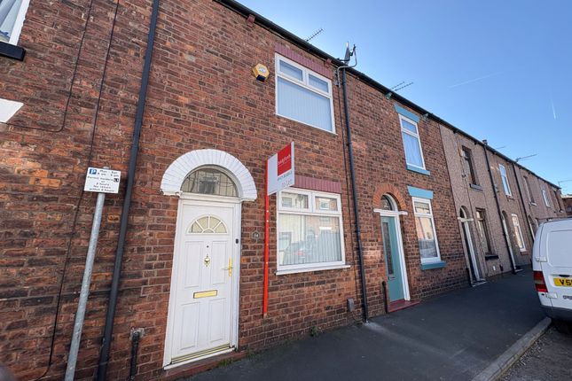 2-bed house on 34, Leigh, £795/mo