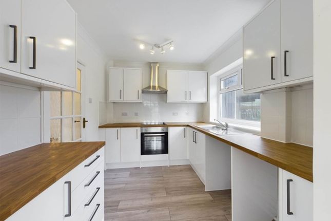 10 Upton Close, Bexley photo 2