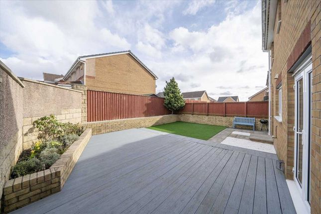 Property for sale in Petrel Way, Dunfermline
