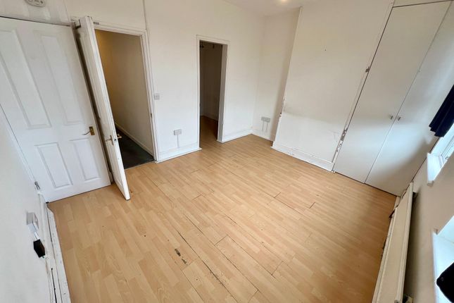 First Floor Flat, 44, Towcester Road, NORTHAMPTON photo 5