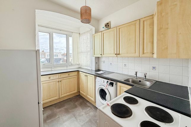 92A, Prince Avenue, Essex photo 4