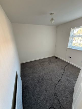29 Redcar Road, Sunderland photo 5