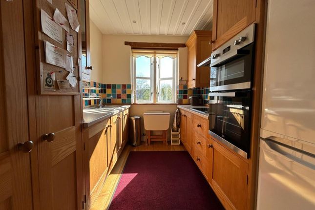 3, Brydian Court, Bridport photo 4