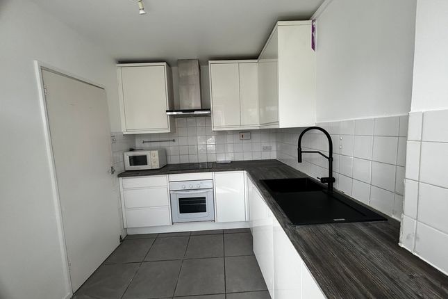 132, Casterbridge Road, Blackheath photo 2